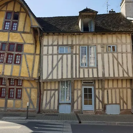 Maison Du Dauphin 1534 Appartement Troyes