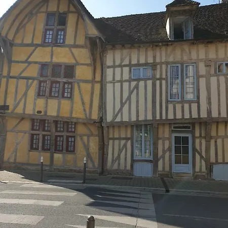 Appartement Maison Du Dauphin 1534